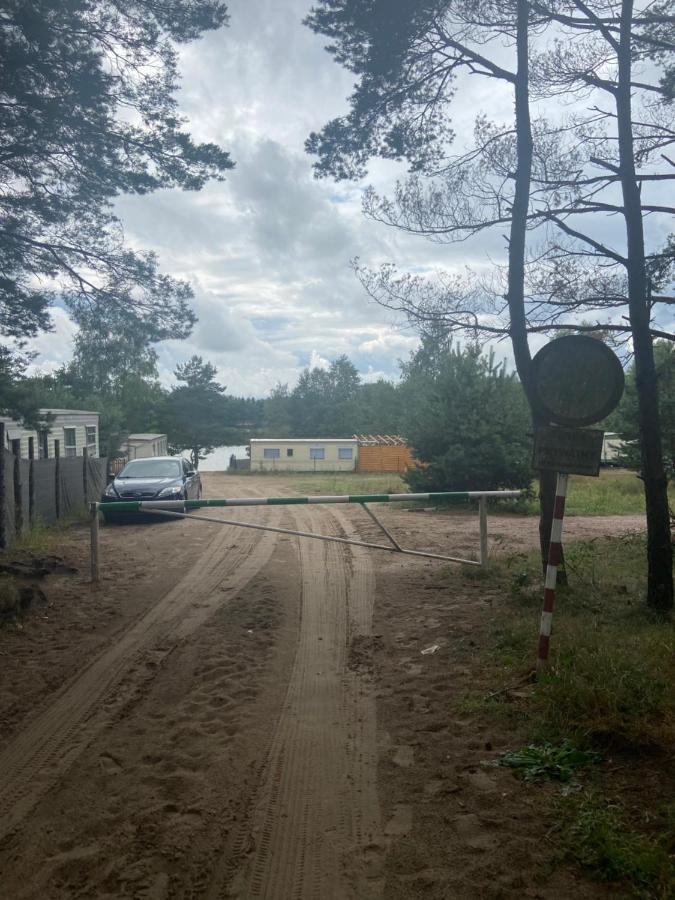 Domek Nad Jeziorem Kamien 2A Kowalewo Esterno foto
